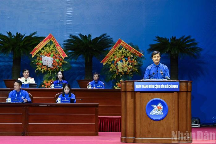 Bí thư thứ nhất Ban Chấp hành Trung ương Đoàn Bùi Quang Huy trình bày diễn văn khai mạc.