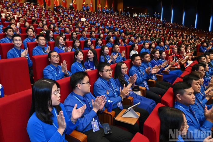  Các đại biểu thanh niên dự phiên trọng thể. 