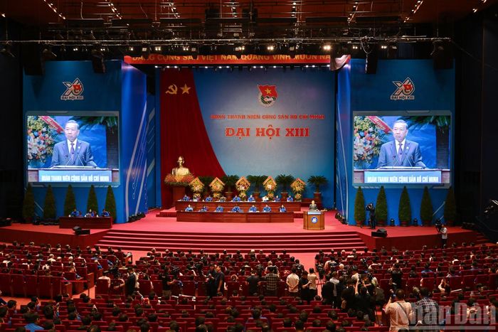 Quang cảnh phiên trọng thể Đại hội đại biểu toàn quốc Đoàn Thanh niên Cộng sản Hồ Chí Minh lần thứ XIII.