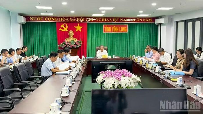 Quang cảnh cuộc họp.