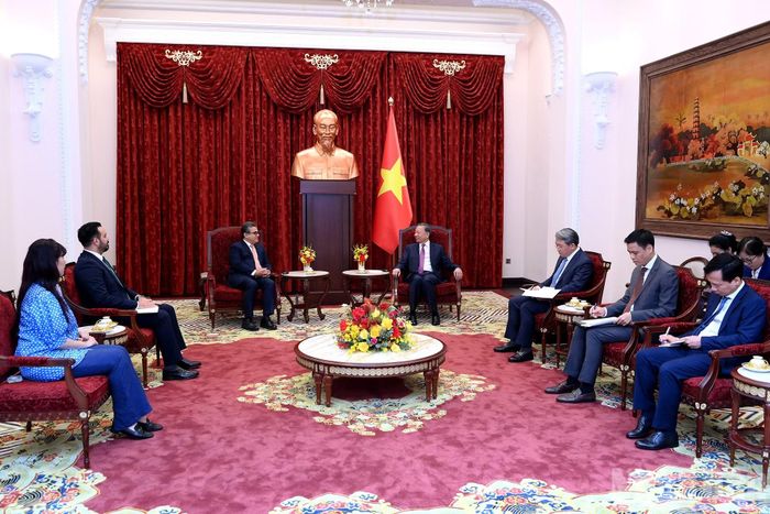 Quang cảnh cuộc tiếp Đại sứ Nhà nước Palestine Saadi Salama.