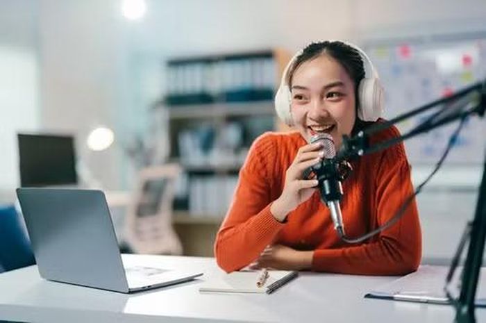 Báo chí cần đầu tư vào video, podcast và các định dạng đa phương tiện hướng đến công chúng trẻ.