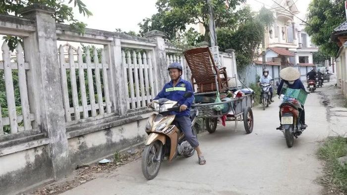 Người dân khẩn trương di dời bàn giao mặt bằng phục vụ dự án.