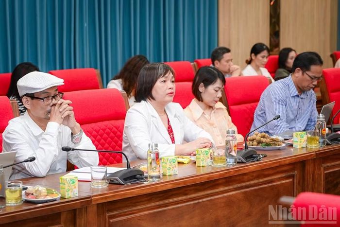 Các đại biểu tham dự hội thảo. (Ảnh: BẢO LONG)
