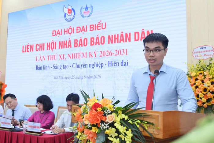Đại diện Chi hội Ban Xây dựng Đảng trình bày tham luận với chủ đề "Hiểu đúng, viết trúng việc triển khai thực hiện Nghị quyết Đại hội XIV của Đảng".