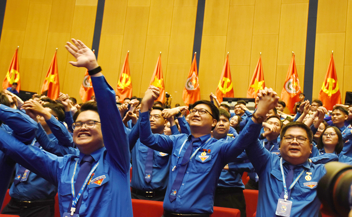 Các màn hoạt náo đan xen tạo khí thế vui tươi, hào hứng. 