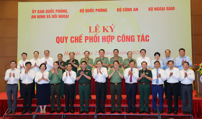 Lãnh đạo Quốc hội và các cơ quan tham gia ký Quy chế phối hợp hoạt động. 