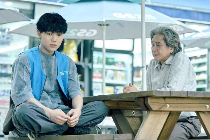 Phim gồm 6 tập và sẽ được phát sóng trọn bộ trên Netflix vào ngày 26/6.