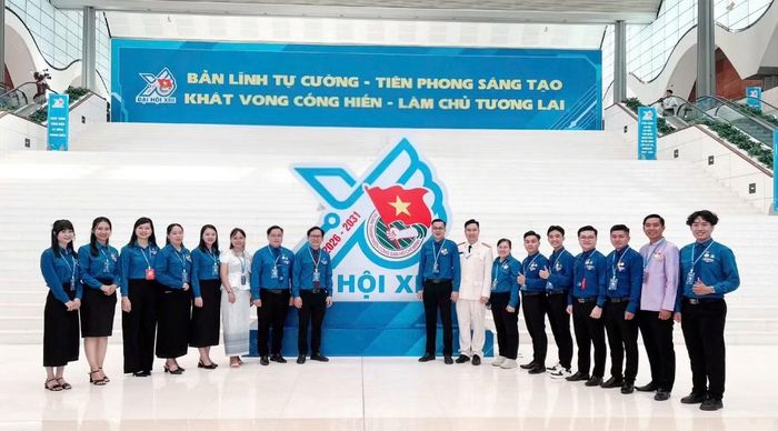 Đoàn đại biểu tỉnh Vĩnh Long tham dự Đại hội Đoàn toàn quốc lần thứ XIII.