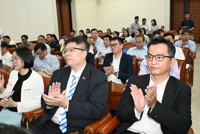  Nhiều chuyên gia, nhà khoa học tham dự hội thảo. Ảnh: VIỆT DŨNG 