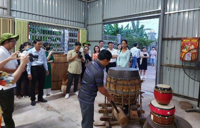  Hiện nay, làng trống Bình An, tỉnh Tây Ninh còn là một địa điểm thu hút đông đảo du khách đến tham quan 
