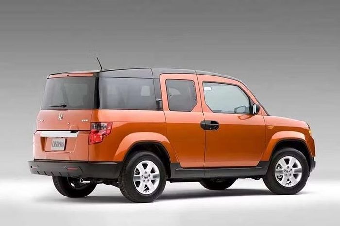 Theo một số nguồn tin, Honda Element sẽ quay trở lại thị trường vào năm 2029 với thiết kế vuông vức, nhiều chi tiết mang phong cách việt dã.
