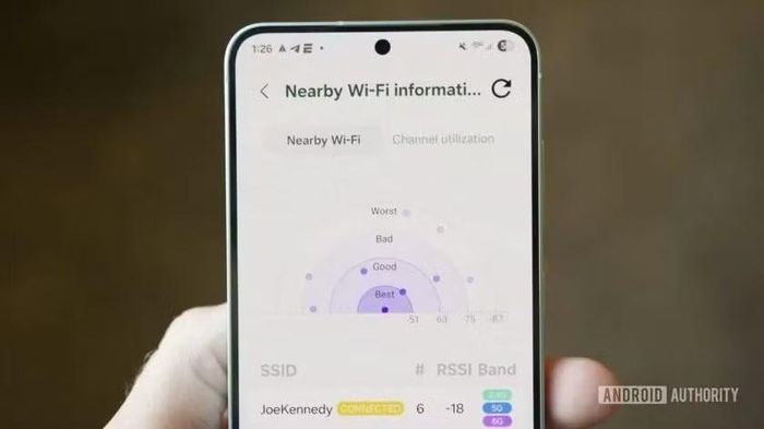 Việc Samsung âm thầm tích hợp những công cụ hữu ích này cho thấy hãng đang hướng đến trải nghiệm "tất cả trong một" trên điện thoại Galaxy. Thay vì cài đặt thêm nhiều ứng dụng bên ngoài, người dùng hoàn toàn có thể tận dụng các tính năng sẵn có để xử lý nhanh nhiều nhu cầu trong cuộc sống hàng ngày. (Ảnh Android Authority)