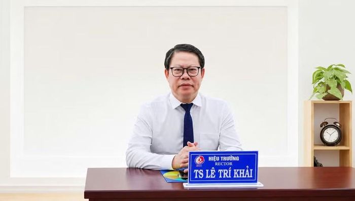 TS.BS Lê Trí Khải, Hiệu trưởng Trường Cao đẳng Kon Tum.
