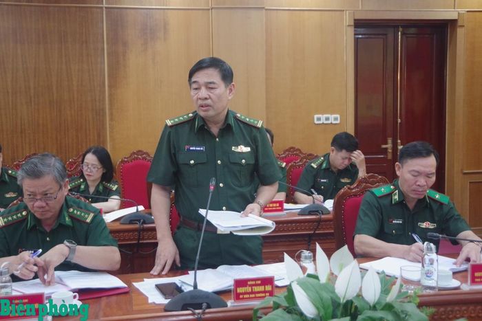 Đại tá Nguyễn Thanh Hải, Phó Chủ nhiệm Chính trị Bộ đội Biên phòng phát biểu tại hội nghị. Ảnh: Thu Minh