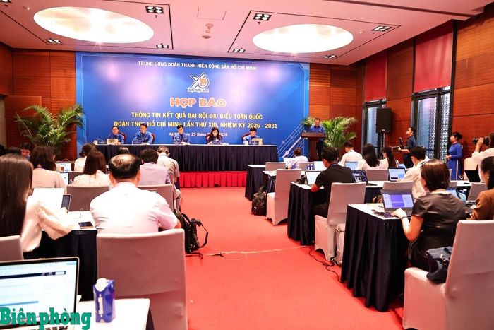 Quang cảnh buổi họp báo. Ảnh: Chiến Khu