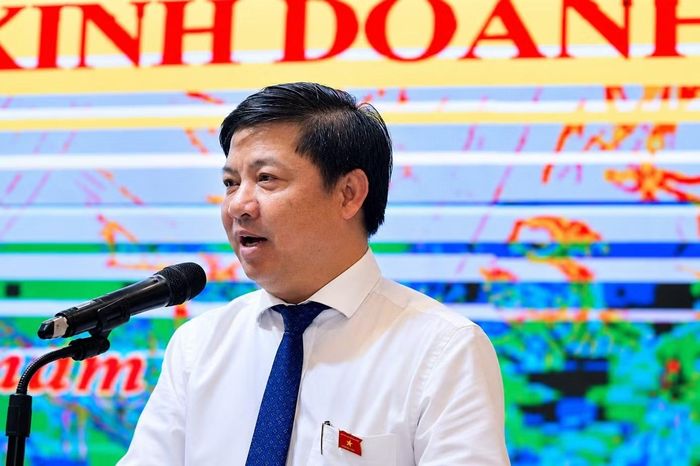 Ông Lương Nguyễn Minh Triết - Ủy viên Trung ương Đảng, Bí thư Tỉnh ủy, Trưởng đoàn ĐBQH tỉnh Đắk Lắk, phát biểu.