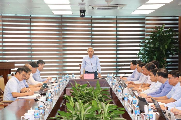 Toàn cảnh phiên họp thứ hai về chủ trương đầu tư Dự án Kho trung chuyển chế biến và kinh doanh than Quảng Trị.