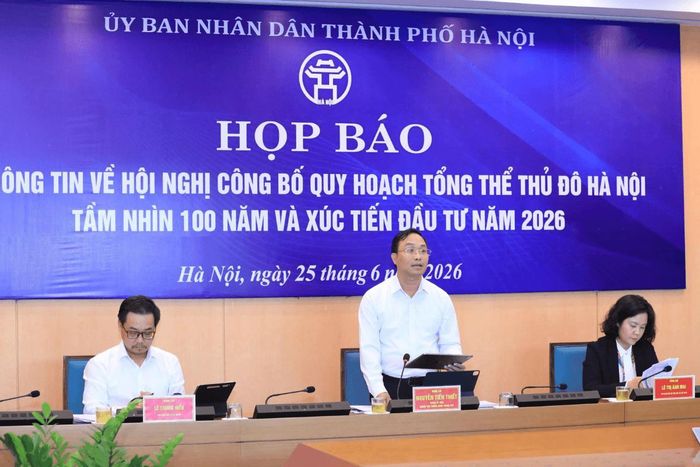 UBND thành phố Hà Nội thông tin về Hội nghị Công bố Quy hoạch tổng thể Thủ đô Hà Nội tầm nhìn 100 năm.