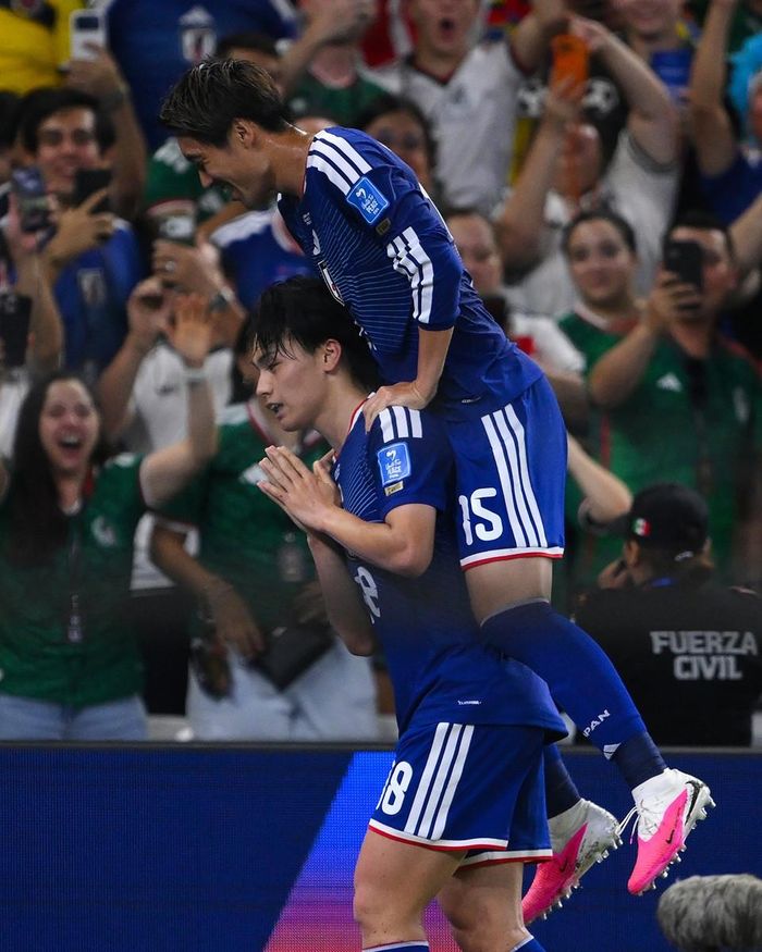 Nhật Bản được các chuyên gia đánh giá cao hơn so với Thụy Điển. Ảnh: B/R Football