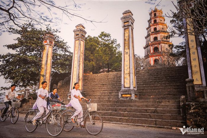 Chùa Thiên Mụ - Huế qua ống kính nhiếp ảnh gia Nicolas Cornet.