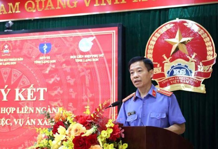  Đồng chí Phạm Duy Lý - Trưởng phòng 2 VKSND tỉnh thông qua dự thảo Quy chế phối hợp liên ngành.