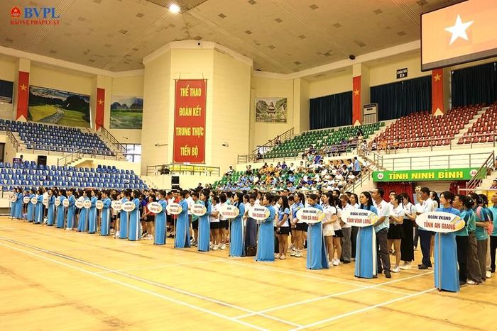  Các đoàn tham dự Hội thao.