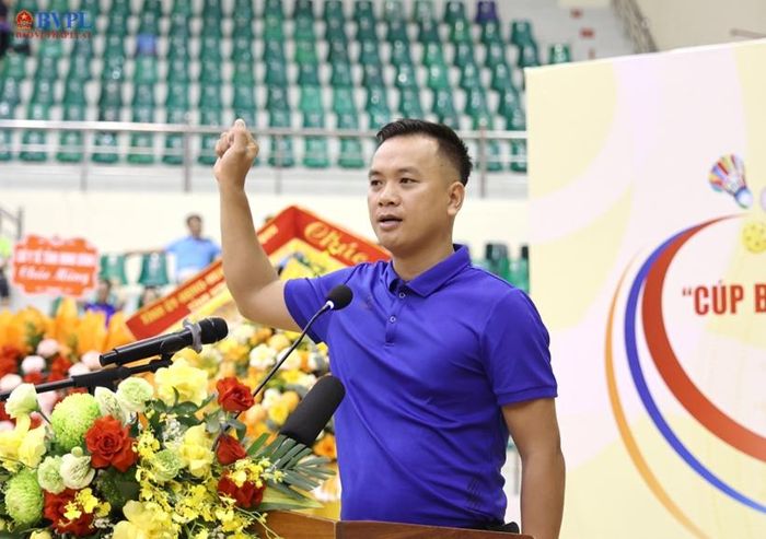  Đại diện Tổ Trọng tài điều hành Hội thao tuyên thệ.
