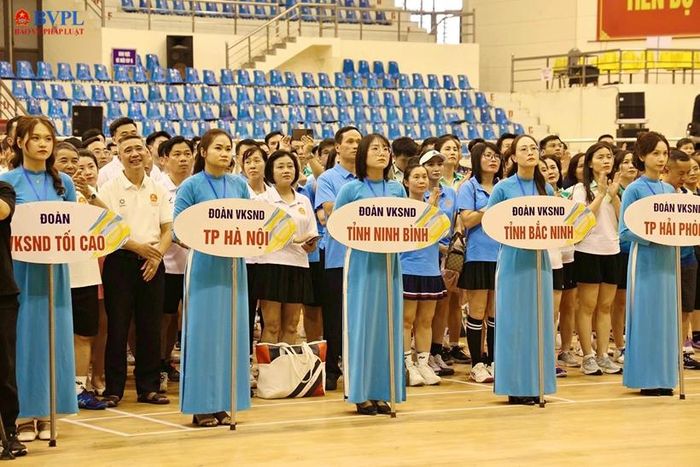  Các đoàn tham dự Hội thao.