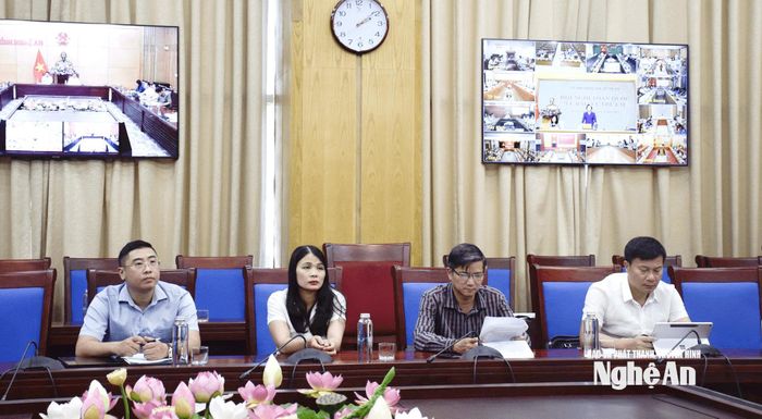 Đại biểu tham dự hội nghị. Ảnh: Thu Vinh