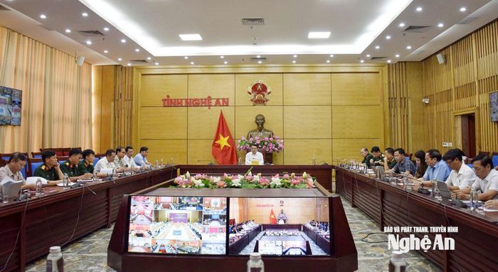 Quang cảnh tại điểm cầu Nghệ An. Ảnh: Dương Cầm