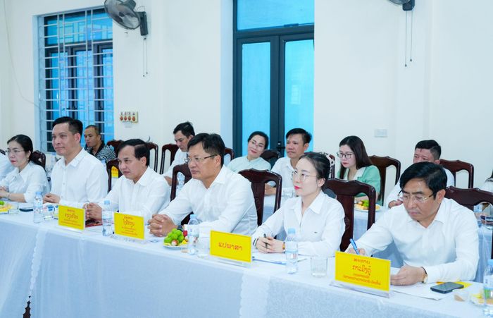 Các đại biểu tham dự cuộc làm việc. Ảnh: TL