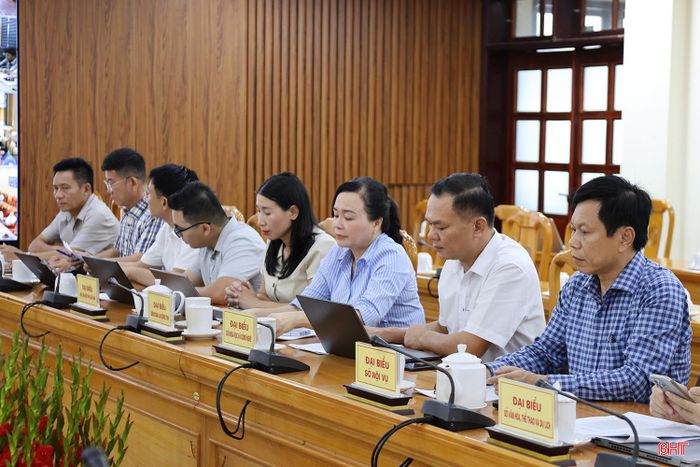 Đại biểu tham dự tại điểm cầu Hà Tĩnh.