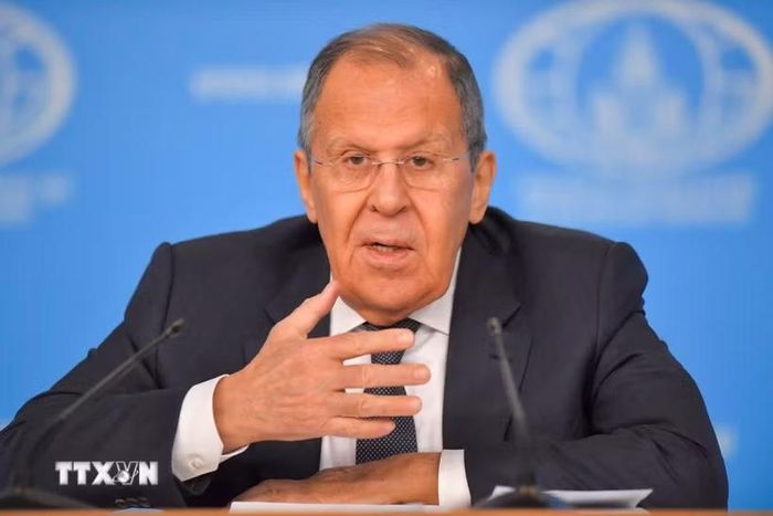 Ngoại trưởng Nga Sergei Lavrov phát biểu họp báo tại Moskva. (Ảnh: THX/TTXVN)