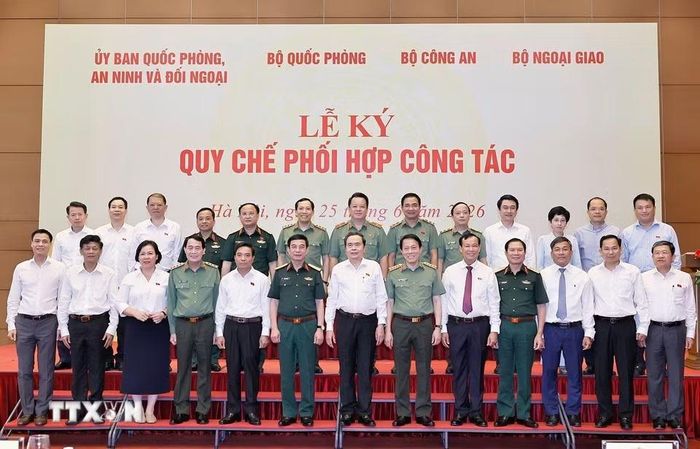 Chủ tịch Quốc hội Trần Thanh Mẫn và đại biểu dự Lễ ký Quy chế phối hợp công tác. (Ảnh: Doãn Tấn/TTXVN)