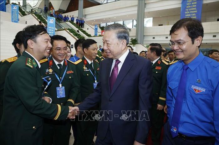 Tổng Bí thư, Chủ tịch nước Tô Lâm với các đại biểu dự Đại hội Đoàn toàn quốc lần thứ XIII. Ảnh: Thống Nhất/TTXVN