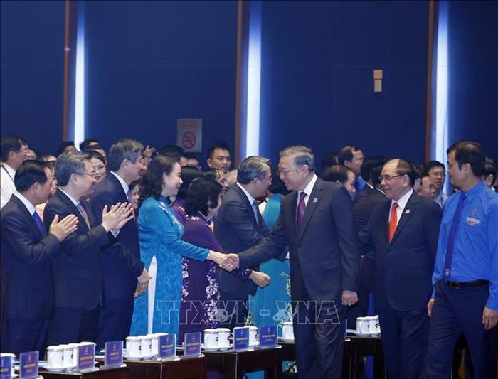 Tổng Bí thư, Chủ tịch nước Tô Lâm với các đại biểu dự Đại hội Đoàn toàn quốc lần thứ XIII. Ảnh: Thống Nhất/TTXVN