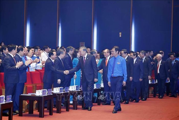 Tổng Bí thư, Chủ tịch nước Tô Lâm và lãnh đạo, nguyên lãnh đạo Đảng, Nhà nước dự Phiên trọng thể Đại hội Đoàn toàn quốc lần thứ XIII. Ảnh: Thống Nhất/TTXVN