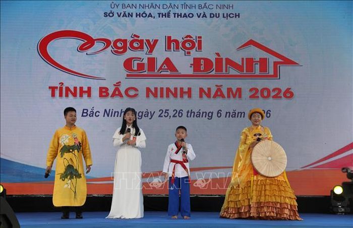 Đội thi tham gia Hội thi “Gia đình tài năng”.
