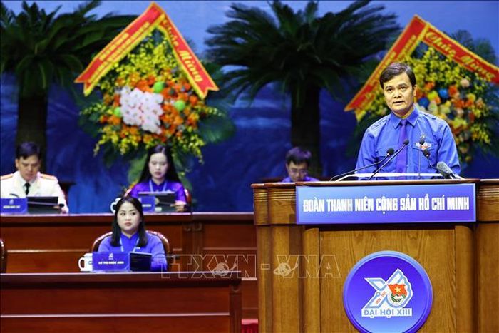Đồng chí Bùi Quang Huy, Ủy viên Trung ương Đảng, Bí thư thứ nhất Trung ương Đoàn khóa XII trình bày Diễn văn khai mạc Đại hội. Ảnh: Minh Đức/TTXVN
