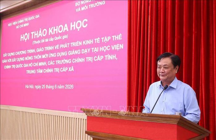 Ông Lê Minh Hoan nguyên Phó Chủ tịch Quốc hội, nguyên Bộ trưởng Bộ Nông nghiệp và Phát triển nông thôn (cũ) phát biểu. Ảnh: Văn Điệp/TTXVN