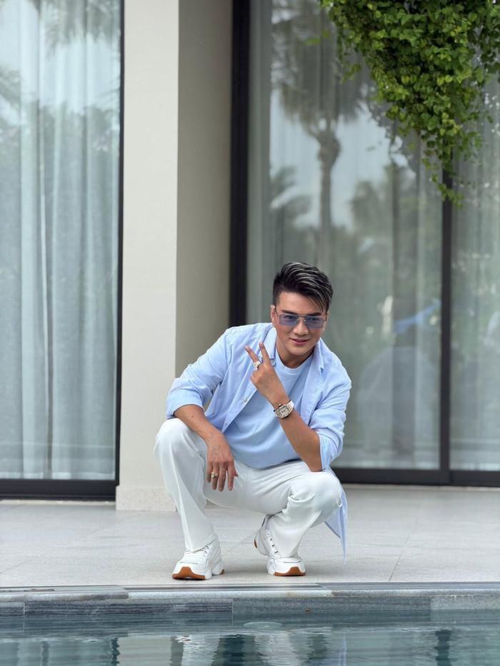 Nhiều khán giả yêu mến Đàm Vĩnh Hưng, cho rằng nam ca sĩ vẫn giữ được năng lượng và tình yêu nghề sau 3 thập kỷ ca hát.