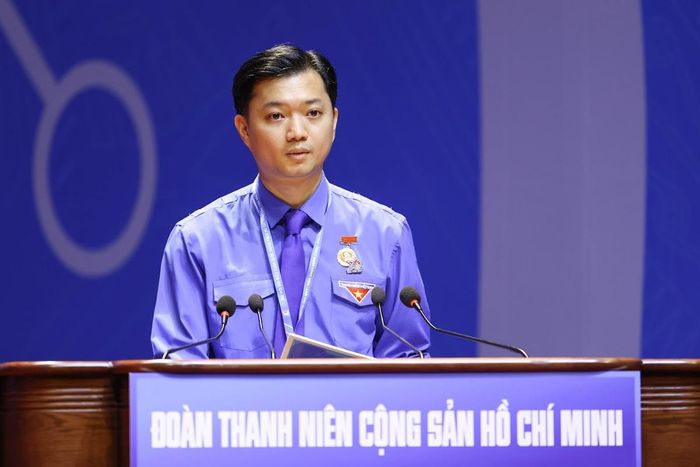 Bí thư thường trực TƯ Đoàn Nguyễn Minh Triết báo cáo tại Đại hội.