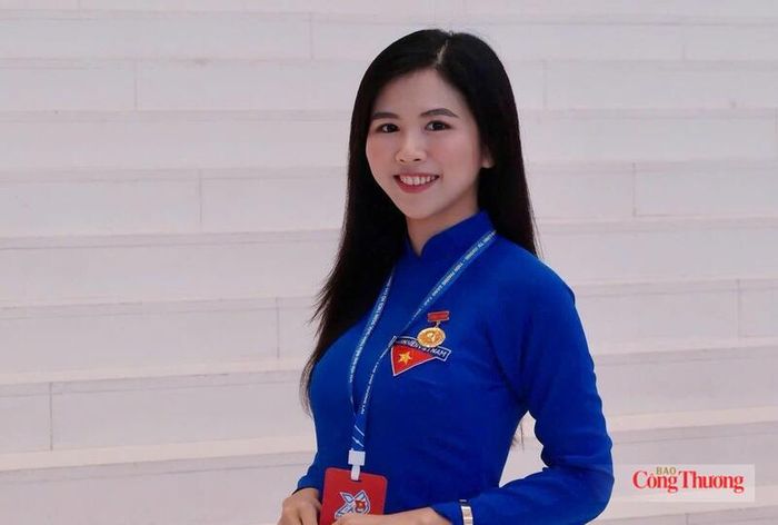 Chị Lý Thu Uyên - Chủ nhiệm Câu lạc bộ Giao thương Quốc tế, Giám đốc Công ty TNHH MTV Tâm Vĩnh Thái.