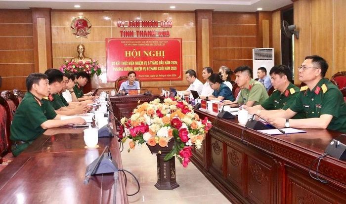 Phó Chủ tịch UBND tỉnh Đầu Thanh Tùng dự hội nghị tại điểm cầu Thanh Hóa.