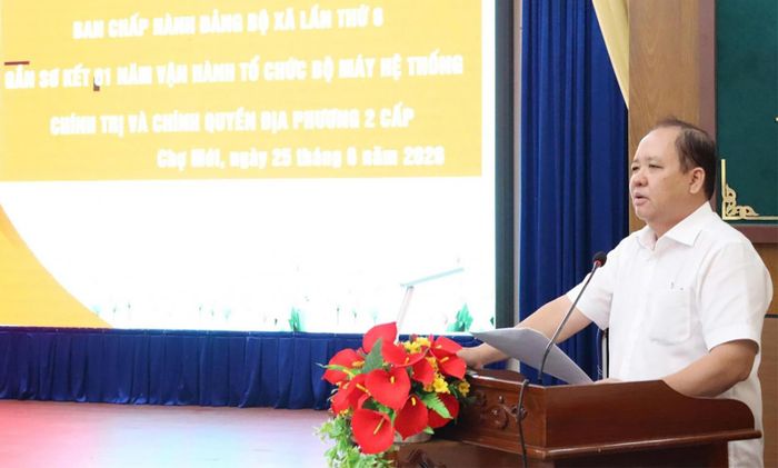 Ủy viên Ban Thường vụ Tỉnh ủy, Phó Chủ tịch Thường trực UBND tỉnh An Giang Nguyễn Thanh Phong phát biểu chỉ đạo tại hội nghị.