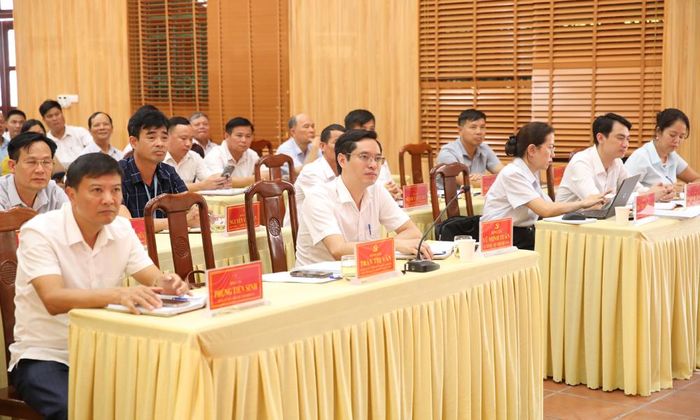  Các đại biểu dự hội nghị. 