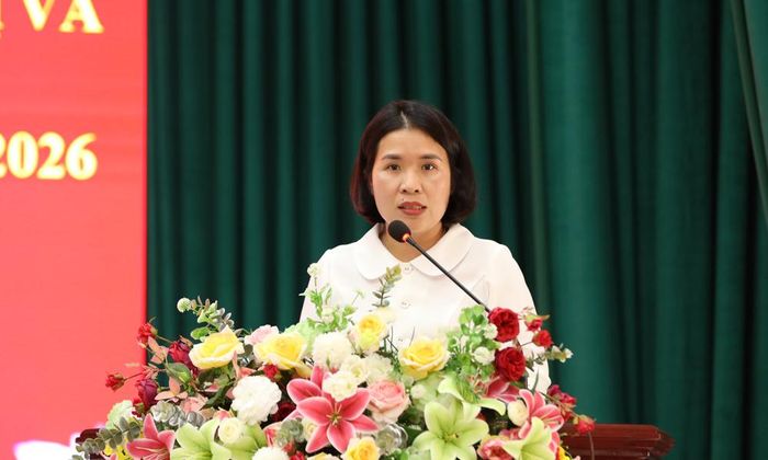  Đồng chí Bùi Thanh Hương, Bí thư Đảng ủy xã Chi Lăng phát biểu ý kiến. 