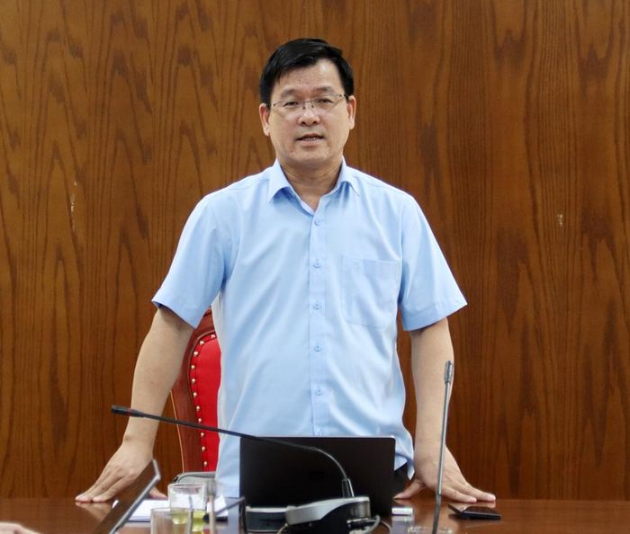 Đồng chí Vũ Văn Tưởng đề nghị các xã tiếp tục tập trung làm tốt công tác thu gom, xử lý rác thải. 