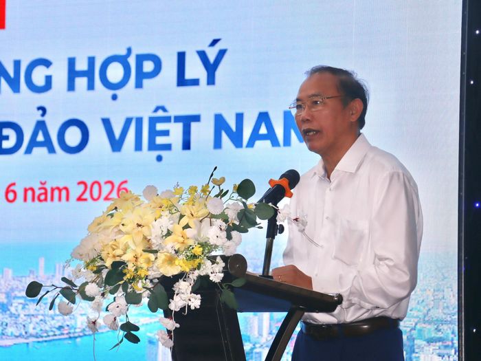 TS. Phùng Đức Tiến, đại biểu Quốc hội khóa XVI, Phó Chủ tịch Hội Thủy sản Việt Nam, nguyên Thứ trưởng Bộ Nông nghiệp và Môi trường phát biểu tại diễn đàn. Ảnh: QUỐC TUẤN